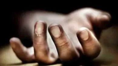 Crime News, ದೇವಸ್ಥಾನದ ಆವರಣದಲ್ಲಿ ಮಾಂಸದ ಜತೆಗೆ ಮದ್ಯ ಸೇವಿಸಿದ ಅರ್ಚಕನ ಹತ್ಯೆ