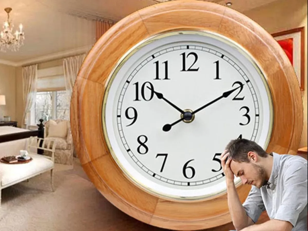 Follow These Vastu Tips while hanging wall clocks in the house