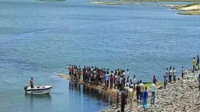 ದೋಣಿ ಮಗುಚಿ ಎಂಟು ಮಂದಿ ಸಾವು