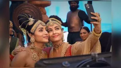 Aishwarya Trisha Selfie In Ponniyan Selvan Sets Goea Viral