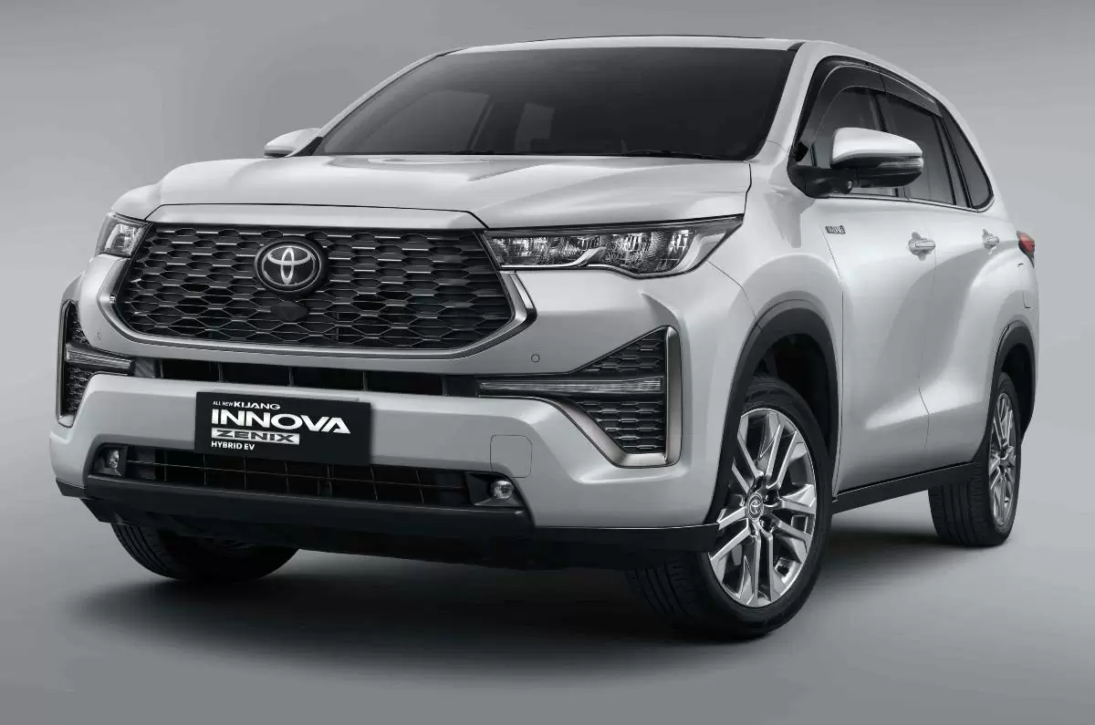 Toyota Innova Hycross Look Booking Price Details