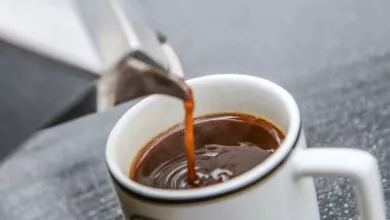 drink water before drinking tea and coffee