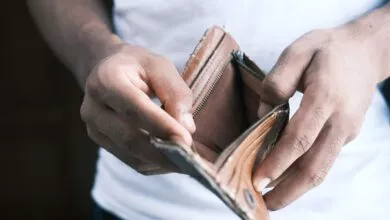 Always keep these things in your purse, your pocket will never be empty