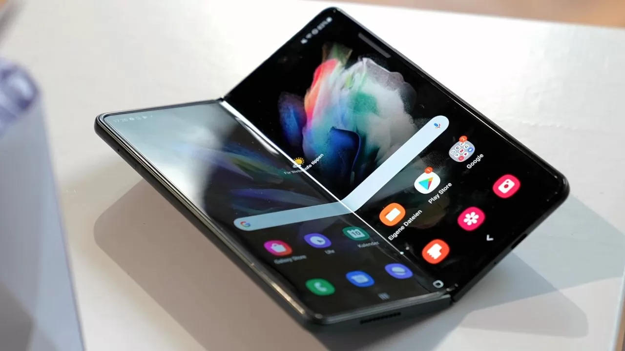 Samsung Galaxy Z Fold 4