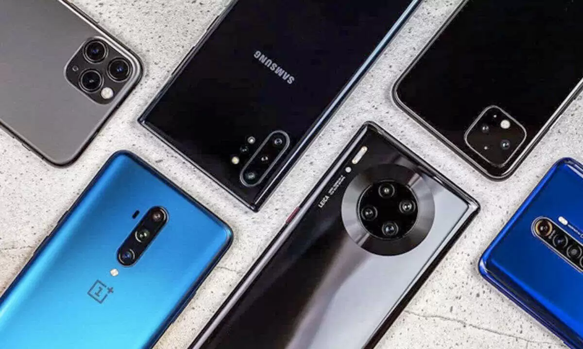 Best smartphones to buy this January 2023 for under Rs 35,000