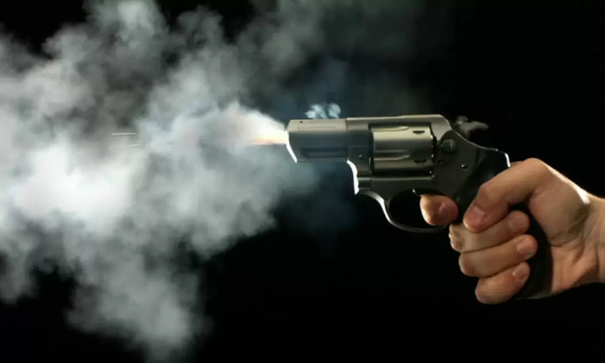 A Woman Died In A Clash Between Two Groups Fighting For Eggs