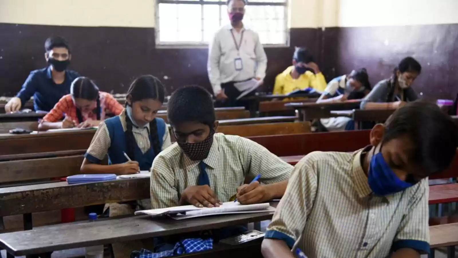 Public examination for 5th and 8th classes has started in Karnataka