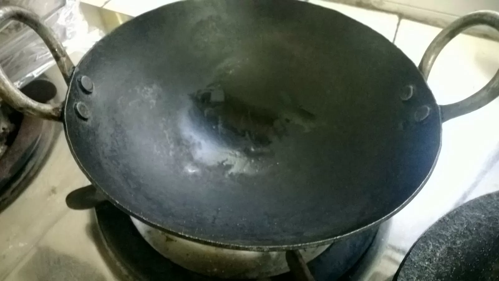 Do not cook these things in an iron pan, may be a big loss to health