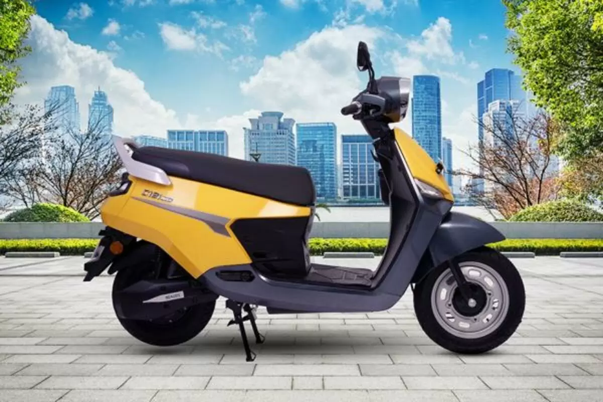 Buy BGauss C12i Max Electric Scooter in easy installments without interest in Flipkart