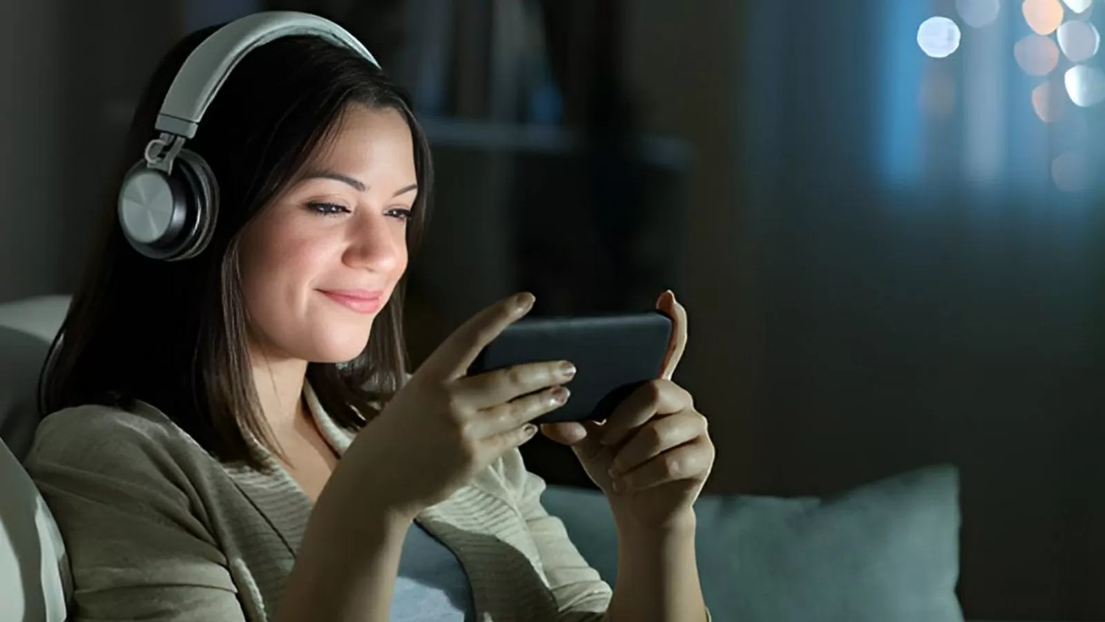 Smartphone Battery Settings for watching movies Long time