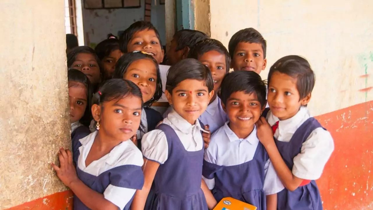 4,056 ಸರ್ಕಾರಿ ಶಾಲೆಗಳಲ್ಲೂ ಎಲ್‌ಕೆಜಿ–ಯುಕೆಜಿ ಆರಂಭ! ಸರ್ಕಾರ ಆದೇಶ ಜಾರಿ
