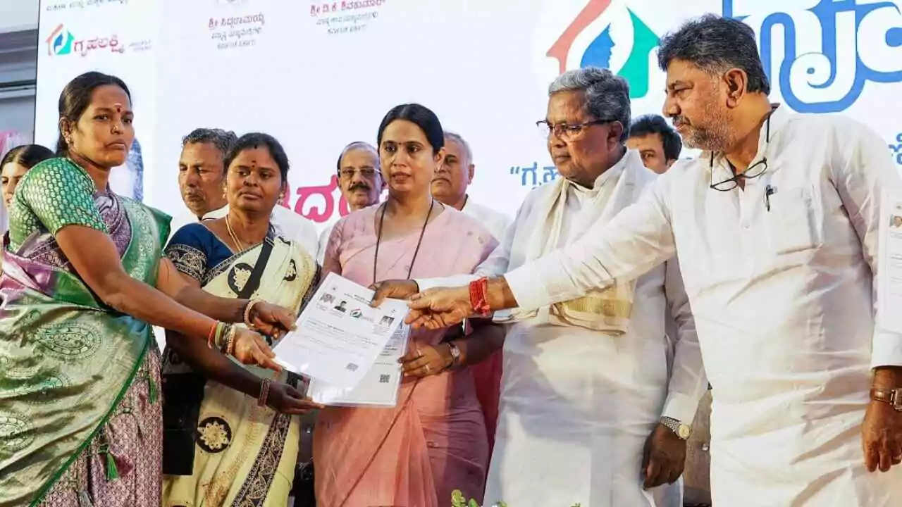 ಗೃಹಲಕ್ಷ್ಮಿ ಯೋಜನೆ ನಂತರ ಅನ್ನಭಾಗ್ಯ ಹಣ ಬಾಕಿ ಆರೋಪ; 657 ಕೋಟಿ ಏನಾಯ್ತು!