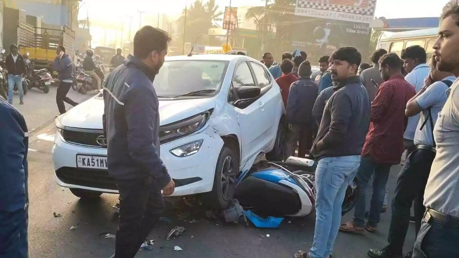 ಬೆಂಗಳೂರು: ಜಿಗಣಿಯಲ್ಲಿ ಭೀಕರ ಅಪಘಾತ, ಬೈಕ್ ಸವಾರ ಸ್ಥಳದಲ್ಲೇ ಸಾವು