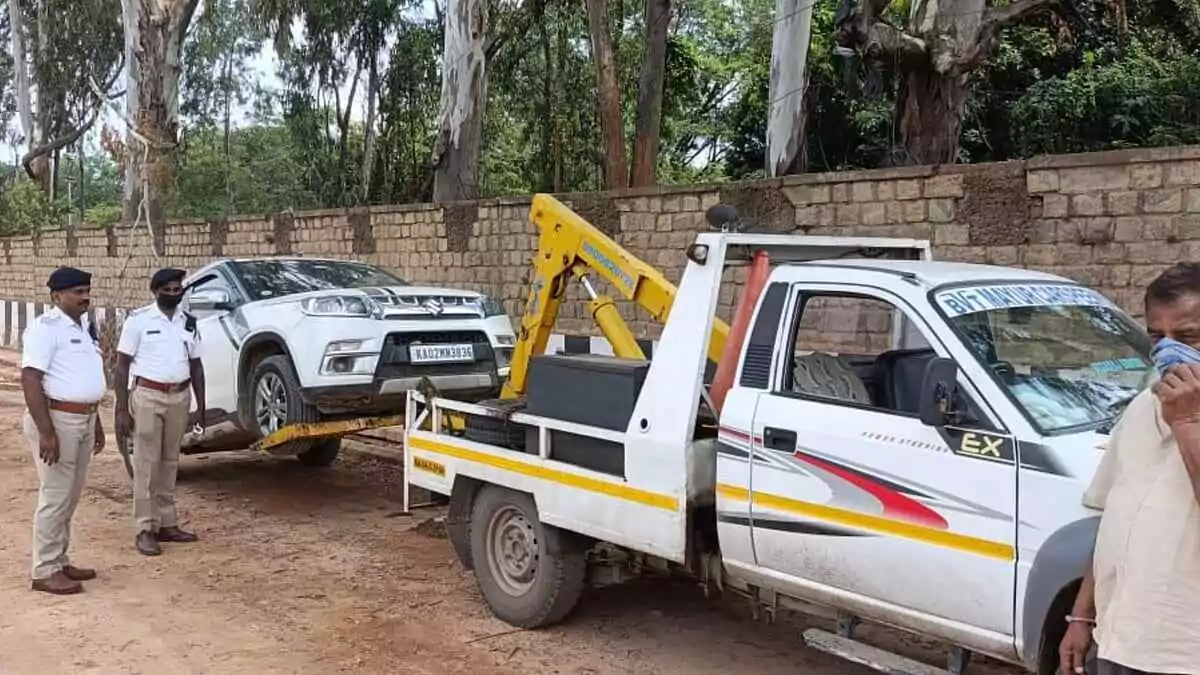 ಬೆಂಗಳೂರು ಟೋಯಿಂಗ್ ಮತ್ತೆ ಜಾರಿಗೆ ಸಿದ್ಧತೆ! ಇನ್ಮುಂದೆ ಬೇಕಾಬಿಟ್ಟಿ ಪಾರ್ಕಿಂಗ್ ಮಾಡುವಂತಿಲ್ಲ