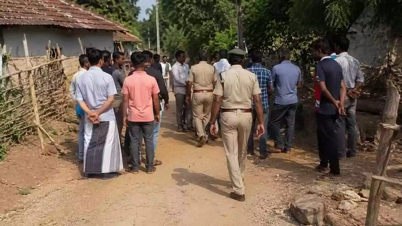 ಆಸ್ತಿ ವಿಚಾರಕ್ಕೆ ಜಗಳ! ತಮ್ಮನನ್ನೇ ಕುಡುಗೋಲಿನಿಂದ ಕೊಚ್ಚಿ ಕೊಂದ ಅಣ್ಣ