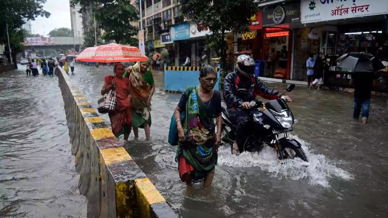 ಕರ್ನಾಟಕ ಮಳೆ ಅಲರ್ಟ್: ಬೆಂಗಳೂರು ಸೇರಿ ಹಲವೆಡೆ ಬಿರುಗಾಳಿ ಸಹಿತ ಮಳೆ ಸಾಧ್ಯತೆ