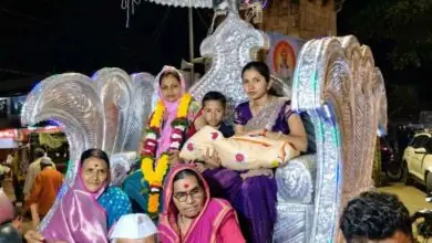 200 ವರ್ಷಗಳ ಬಳಿಕ ಹೆಣ್ಣು ಮಗು ಜನನ; ಕುಟುಂಬದಲ್ಲಿ ಸಂಭ್ರಮ, ಊರಲ್ಲಿ ಮೆರವಣಿಗೆ