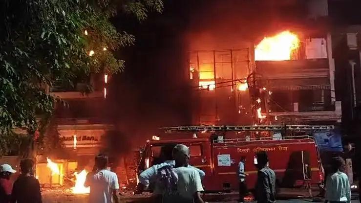 ಖಾಸಗಿ ಆಸ್ಪತ್ರೆಯಲ್ಲಿ ಬೆಂಕಿ ಅವಘಡ: 9 ನವಜಾತ ಶಿಶುಗಳ ಸ್ಥಳಾಂತರ
