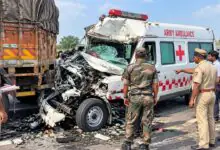 ಸೈನಿಕನ ಮೃತದೇಹ ಸಾಗಿಸುತ್ತಿದ್ದ ಅಂಬುಲೆನ್ಸ್ ಭೀಕರ ಅಪಘಾತ! ಸೈನಿಕನ ಮಗ ಸೇರಿ ನಾಲ್ವರು ಸಾವು