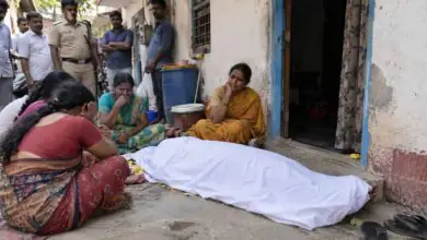 ಬೆಂಗಳೂರು: ಹೊಟ್ಟೆಗೆ ಹೊಡೆದು, ತಲೆಯನ್ನು ಗುದ್ದಿಸಿ ತಾಯಿಯನ್ನೇ ಕೊಂದ ಮಗ
