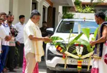 ಬೆಂಗಳೂರು ನಿವಾಸದಲ್ಲಿ ಕುಟುಂಬದ ಜೊತೆ ಆಯುಧ ಪೂಜೆ ಮಾಡಿದ ಡಿಕೆ ಶಿವಕುಮಾರ್