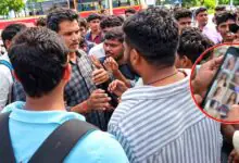 ಯುವತಿಯರ ಫೋಟೋ ಕ್ಲಿಕ್ಕಿಸಿದ ವ್ಯಕ್ತಿಗೆ ಧರ್ಮದೇಟು! ಮೊಬೈಲ್ ತುಂಬಾ ಇತ್ತು ಅಶ್ಲೀಲ ಚಿತ್ರಗಳು