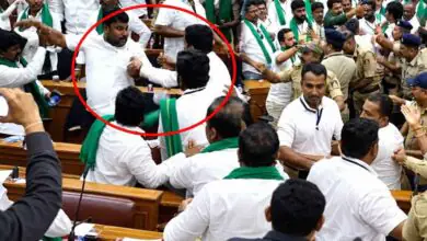 ಬಟ್ಟೆ ಹರಿದು ಕಬ್ಬು ಬೆಳೆಗಾರರ ಜಟಾಪಟಿ; ಪರಸ್ಪರ ಹೊಡೆದಾಡಿಕೊಂಡ ರೈತರು! ಕಾರಣ ಇಲ್ಲಿದೆ