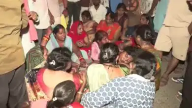 ದುರ್ಗಾ ಮೆರವಣಿಗೆಯಲ್ಲಿ ವಿದ್ಯುತ್ ಅವಘಡ: ಇಬ್ಬರು ಸಾವು, 6 ಮಂದಿಗೆ ಗಾಯ